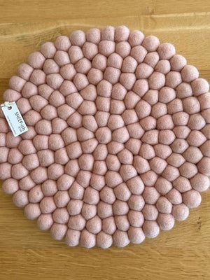 Felt Ball Pot Stand