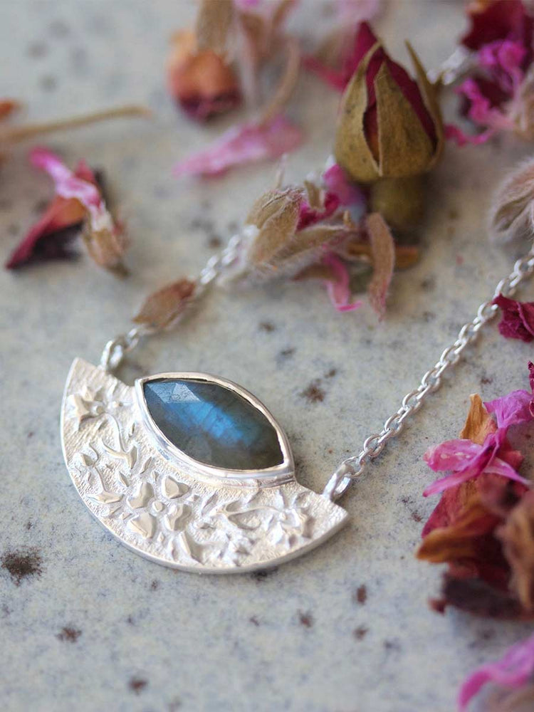 
            
                Load image into Gallery viewer, Wildflower Necklace
            
        